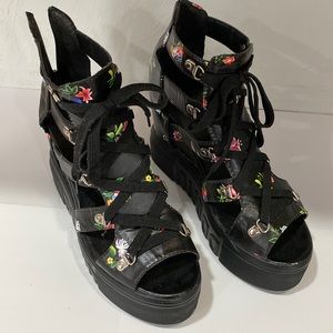 Platform lace up zip up back peep show shoes worn 3 times